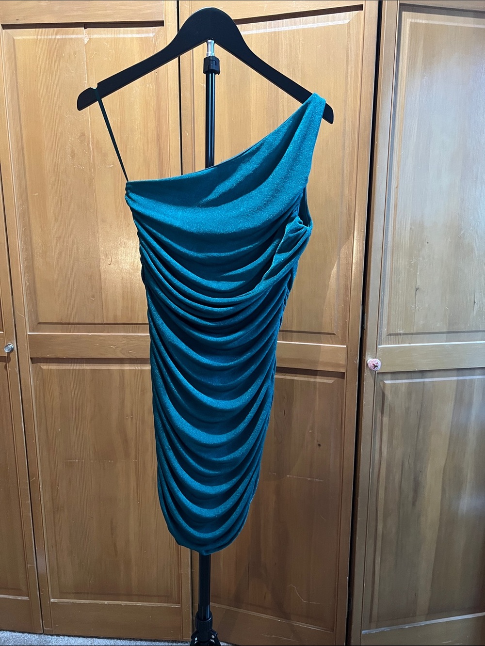 Lucy in the Sky Emerald Green One-Shoulder Draped Cocktail Dress